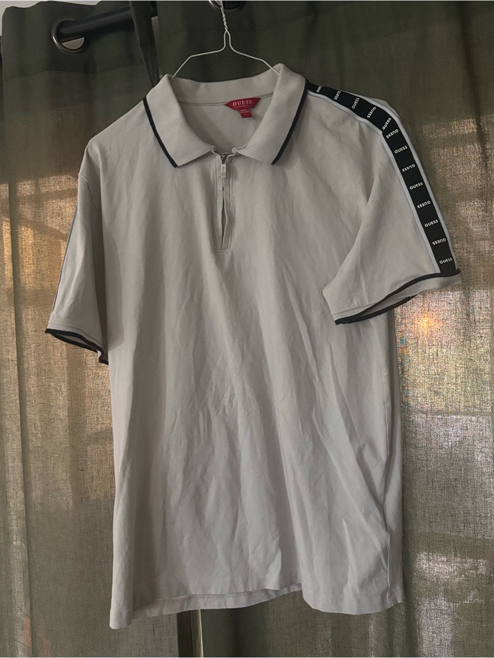GUESS Men’s White Polo Shirt with Black Trim Size Large Beige